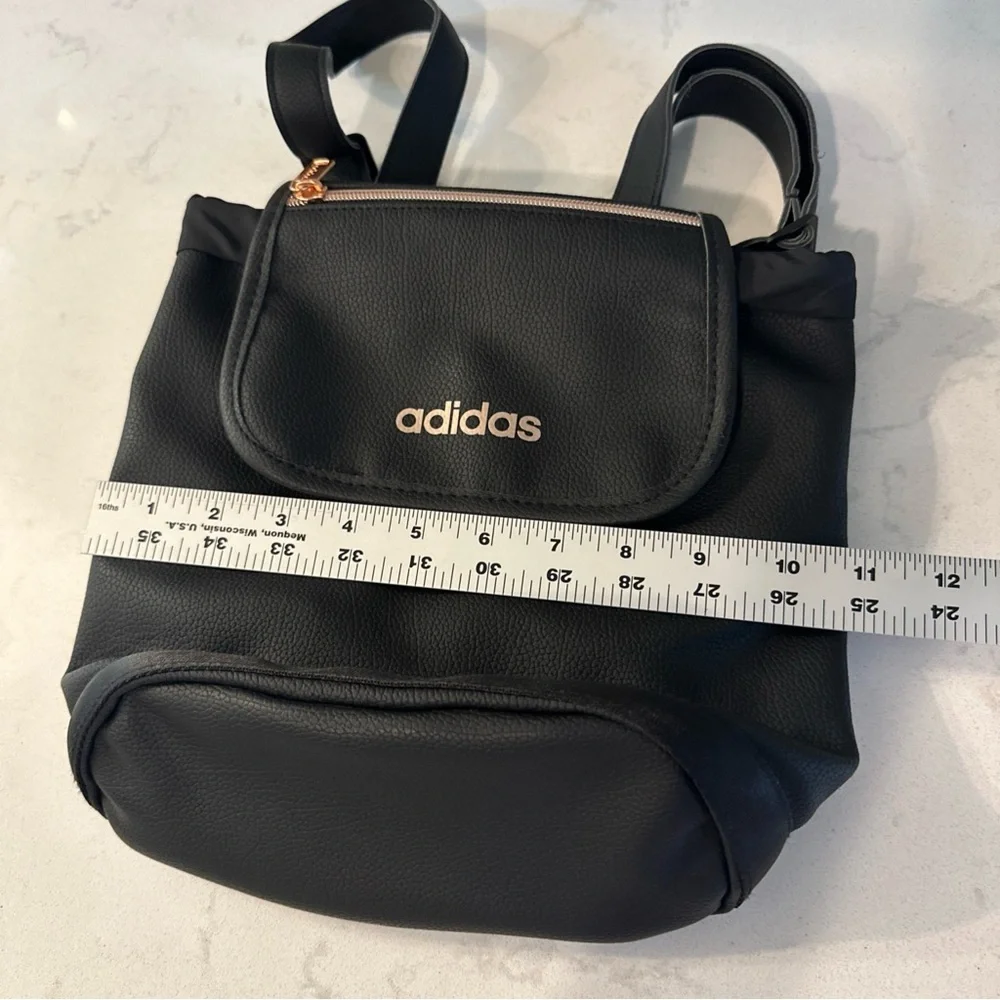ADIDAS BLACK FAUX LEATHER‎ ROSE GOLD SMALL FESTIVAL DRAWSTRING BACKPACK - Picture 6 of 11